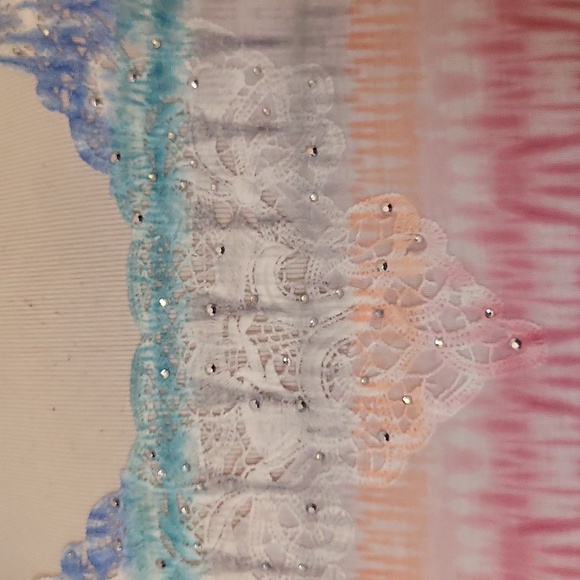 Alfred Dunner Woman Top 1X Pastel Summer Silver Studs Tee Scalloped Neck - Picture 2 of 5